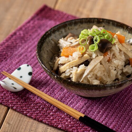 だし香る炊き込みご飯