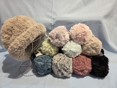 ルビーエコファー　¥1045税込　ルビーエコファーの2way帽子