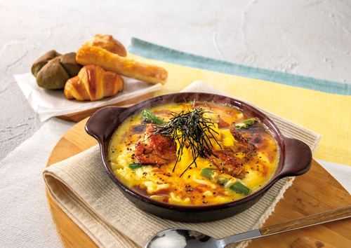 照り焼きチキンとアスパラ　とろっと卵のカルボナーラドリア