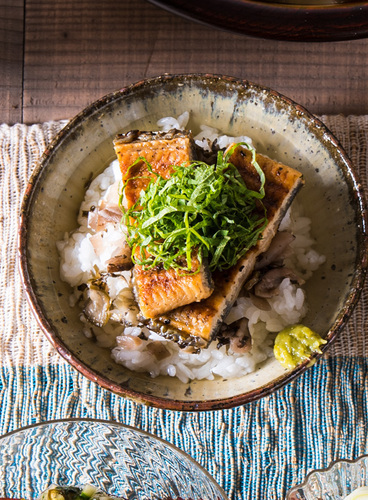 鰻の出汁茶漬けにわさび粗おろし！