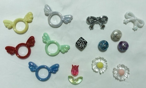 アクセサリーパーツ