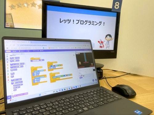プログラミングスクールの画像